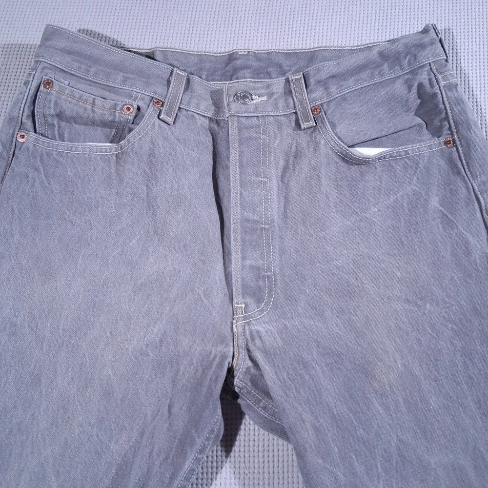 Levis 501 Org. Gray Acid Wash Str. Leg Button Fly Jeans Mens 34x32 (Fits 32x30)